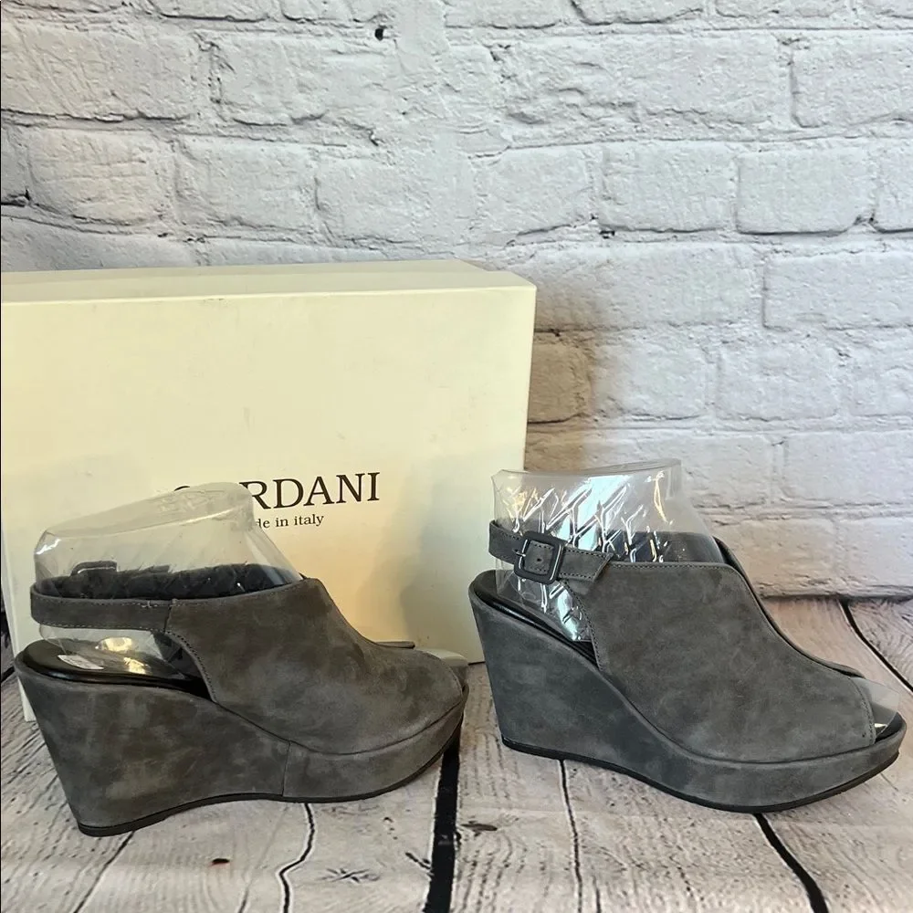 *☀️ Cordani Suede Platform Wedges NWT FASHION
